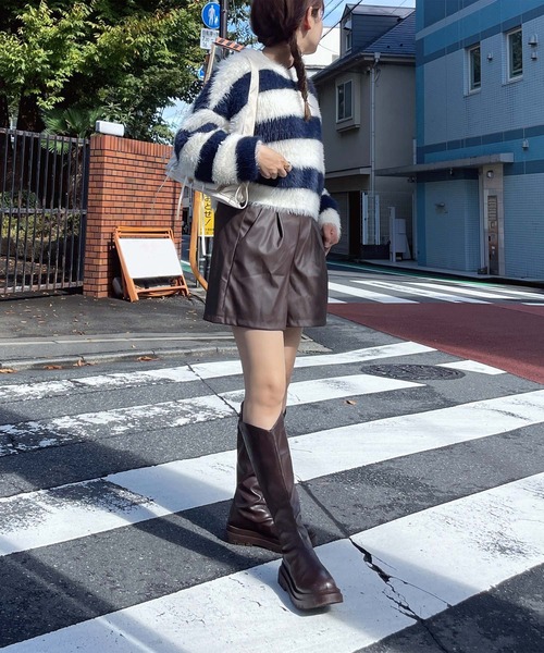 AS KNOW AS plus（アズノゥアズプラス）の「◇フェザーアソート ショート丈ニットプルオーバー（ニット/セーター・レディース・アイボリー/ホワイト×ネイビー/ピンク/チャコールグレー/ボルドー・FREE）」の16枚目の写真