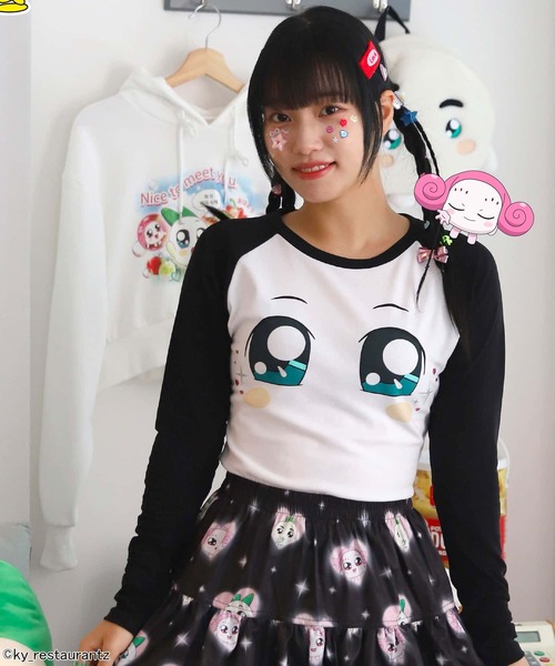 SPINNS(スピンズ)の「『クンヤレストランズ』カットソー(Tシャツ/カットソー・レディース・ブラック/ピンク・ONESIZE)」の1枚目の写真