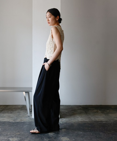 select MOCA（セレクトモカ）の「透かし編みアシンメトリーベスト（ベスト・レディース・アイボリー/ブラック・FREE）」の10枚目の写真