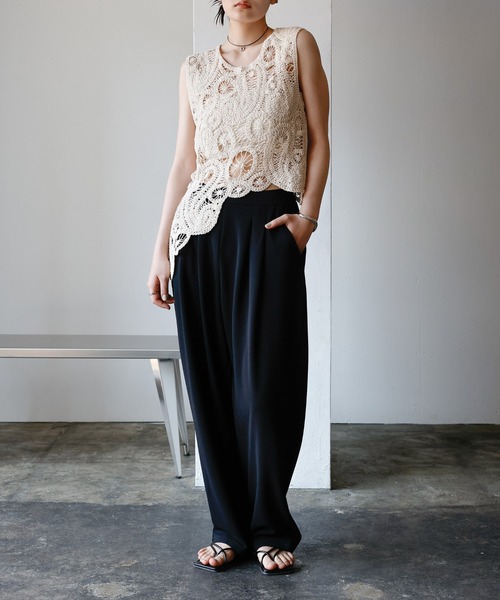 select MOCA（セレクトモカ）の「透かし編みアシンメトリーベスト（ベスト・レディース・アイボリー/ブラック・FREE）」の7枚目の写真