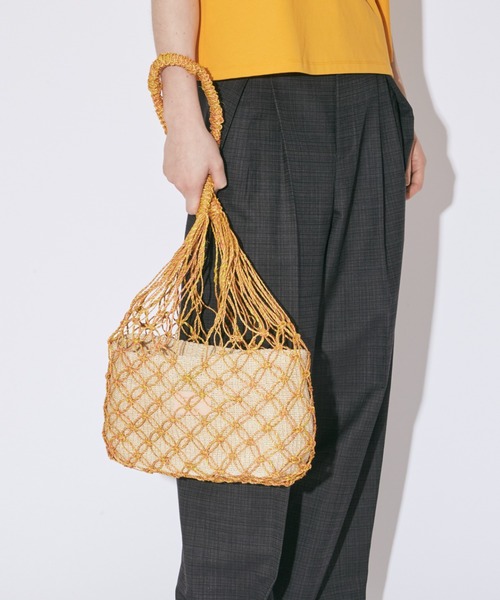 beautiful people(ビューティフルピープル)の「abaca twist bag M(ショルダーバッグ・レディース・ブラック/イエロー/レッド/ブルー・FREE)」の4枚目の写真