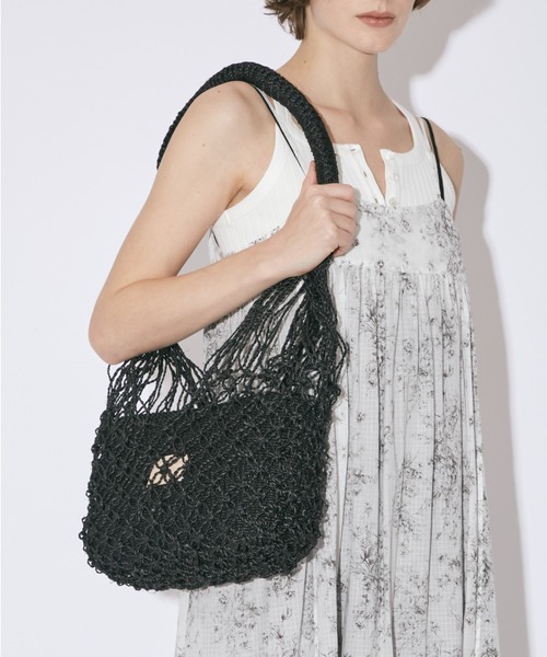 beautiful people(ビューティフルピープル)の「abaca twist bag M(ショルダーバッグ・レディース・ブラック/イエロー/レッド/ブルー・FREE)」の2枚目の写真