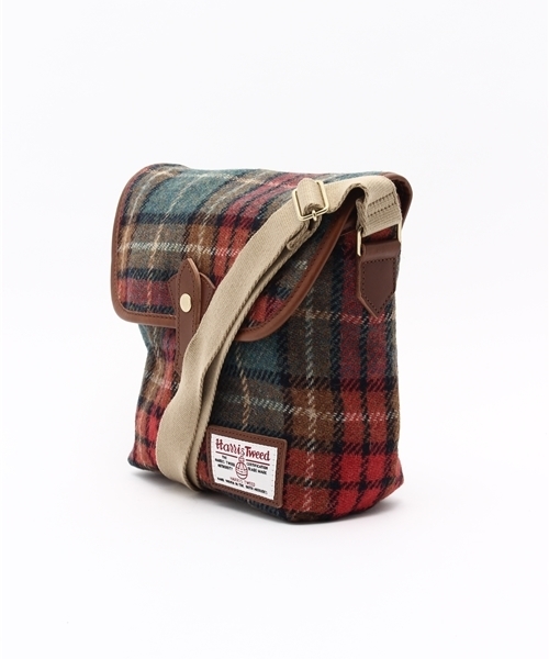 LBC(エルビーシー)の「Harris Tweed ショルダーバッグ(ショルダーバッグ・レディース・オリーブ/グリーン・ONE SIZE)」の3枚目の写真