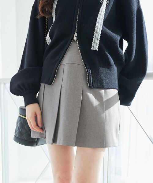 MAJESTIC LEGON（マジェスティックレゴン）の「プリーツミニスカパン（スカート・レディース・グレー/ベージュ/ブラック・MEDIUM）」の6枚目の写真