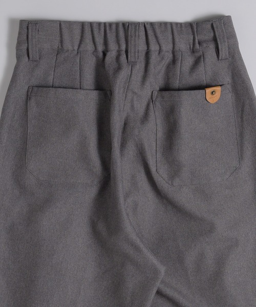 MUHET（ミュエータ）の「２タックスラックスパンツ（スラックス・メンズ・チャコールグレー/ブラウン・SMALL/MEDIUM/LARGE）」の21枚目の写真