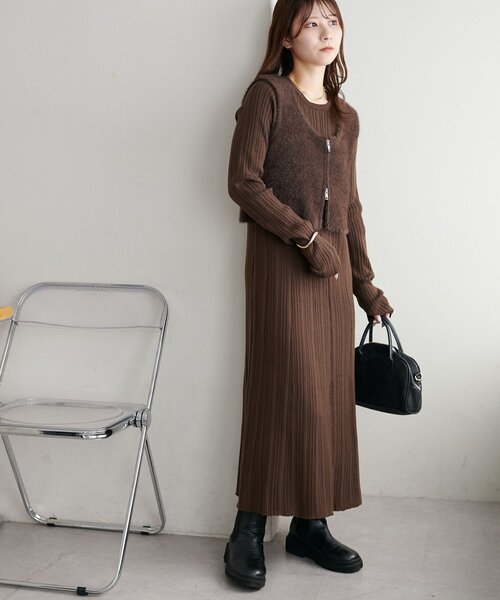 セール】【WEB限定】ベスト付ランダムリブニットワンピース