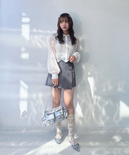 AS KNOW AS plus（アズノゥアズプラス）の「●スカラップレース ショート丈ブラウス（シャツ/ブラウス・レディース・オフホワイト/ブラック・FREE）」の11枚目の写真