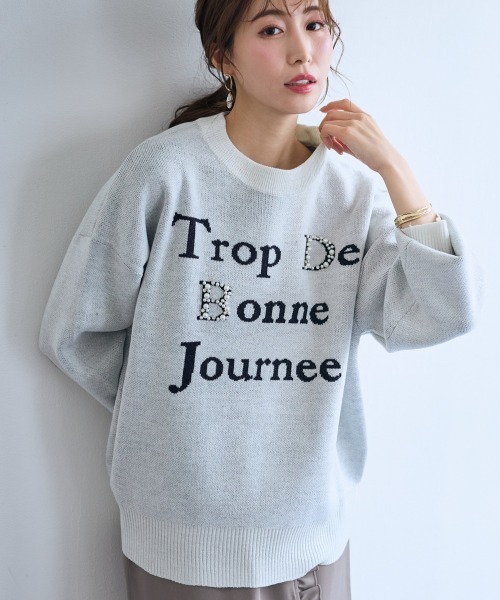 SMILE LAND(スマイルランド)の「<大きいサイズ>パール調ビジュー付ロゴラメ入ニット【OtonaSMILE】(ニット/セーター・レディース・オフホワイト/ネイビー・4L/5L/LL/3L/L)」の2枚目の写真