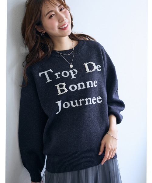 SMILE LAND(スマイルランド)の「<大きいサイズ>パール調ビジュー付ロゴラメ入ニット【OtonaSMILE】(ニット/セーター・レディース・オフホワイト/ネイビー・4L/5L/LL/3L/L)」の5枚目の写真