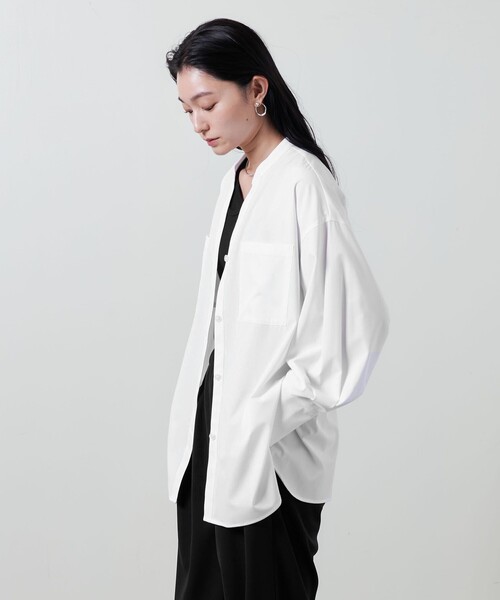 MARW UNITED ARROWS(マルゥ ユナイテッドアローズ)の「<MARW UNITED ARROWS>タック スキッパーシャツ ‐UVカット‐(シャツ/ブラウス・レディース・クリーム/ホワイト/ブラック・FREE)」の7枚目の写真