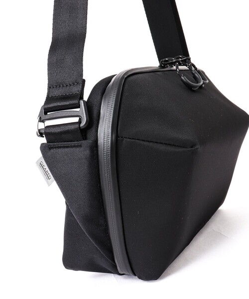 beruf baggage（ベルーフバゲッジ）の「【beruf baggage】別注URBAN EXPLORER 6.0LD リモンタナイロン（ショルダーバッグ・メンズ・ブラック/オリーブ/カーキ/ダークネイビー・FREE）」の17枚目の写真