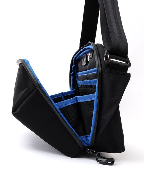 beruf baggage（ベルーフバゲッジ）の「【beruf baggage】別注URBAN EXPLORER 6.0LD リモンタナイロン（ショルダーバッグ・メンズ・ブラック/オリーブ/カーキ/ダークネイビー・FREE）」の20枚目の写真