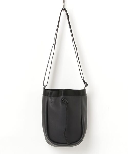 BURLAP OUTFITTER(バーラップアウトフィッター)の「LEATHER CHALK BAG / レザーチョークバッグ(ショルダーバッグ・メンズ・ブラック/チョコ・ONE SIZE)」の1枚目の写真