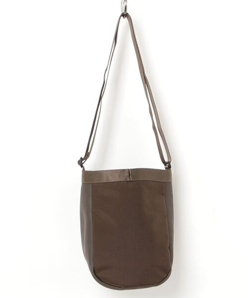 BURLAP OUTFITTER(バーラップアウトフィッター)の「LEATHER CHALK BAG / レザーチョークバッグ(ショルダーバッグ・メンズ・ブラック/チョコ・ONE SIZE)」の3枚目の写真