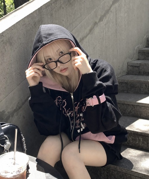 HOOK（フック）の「【HOOK】for　girls　バイカラー刺繍ジップパーカー（パーカー・レディース・ピンク/ブラック・MEDIUM/SMALL）」の19枚目の写真