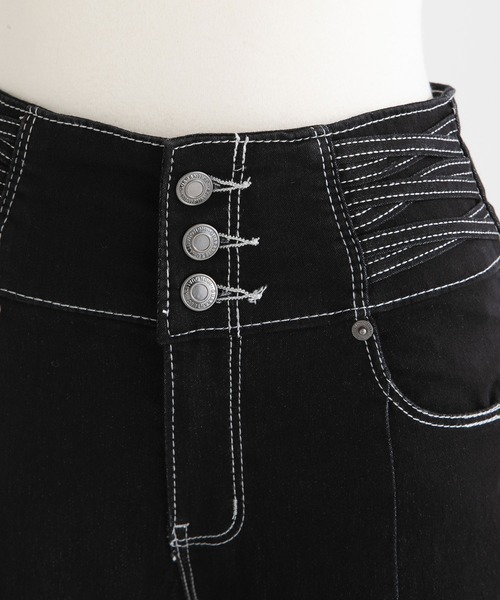 Diable baiser（ディアブルベーゼ）の「レースアップ美脚ストレッチフレアデニムパンツ（デニムパンツ・レディース・ブラック/グレー/ブラック系その他・SMALL/MEDIUM）」の15枚目の写真