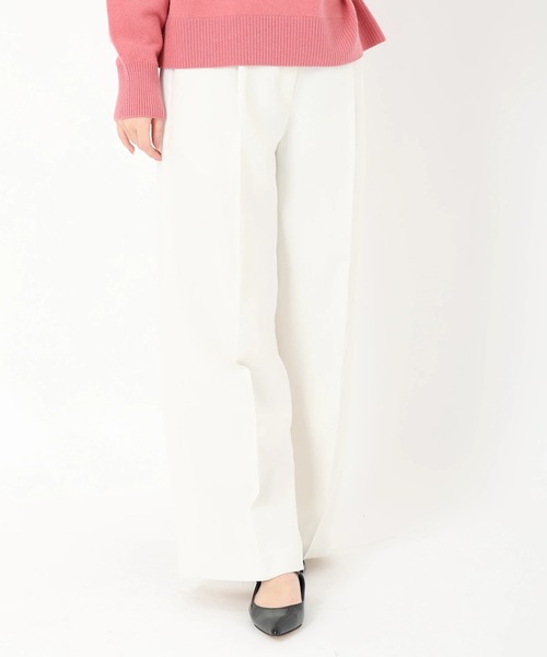 STRAWBERRY-FIELDS（ストロベリーフィールズ）の「サイドアジャストタックストレートパンツ（その他パンツ・レディース・オフホワイト/バイオレット/ベージュ/ブラック/オリーブ・2/1）」の2枚目の写真