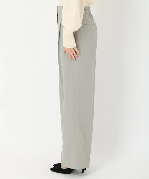 STRAWBERRY-FIELDS（ストロベリーフィールズ）の「サイドアジャストタックストレートパンツ（その他パンツ・レディース・オフホワイト/バイオレット/ベージュ/ブラック/オリーブ・2/1）」の7枚目の写真