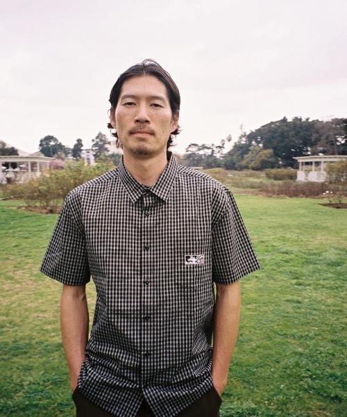 RVCA(ルーカ)の「RVCA メンズ 【KENTO】 LINE OF SIGHT SH 半袖シャツ 【2025年春夏モデル】/ルーカチェック柄半袖シャツ(シャツ/ブラウス・メンズ・ブラック/レッド/ベージュ系その他・MEDIUM/SMALL/X-LARGE/LARGE)」の19枚目の写真
