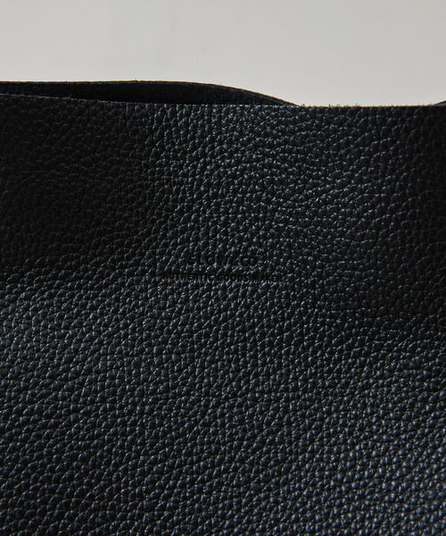SLOW（スロウ）の「SLOW スロウ /shrink-utility tote bag-M シュリンクレザー2WAYトートバッグ ショルダーバッグ / 858S57R（トートバッグ・メンズ・ブラック/チョコ/グレー・FREE）」の19枚目の写真
