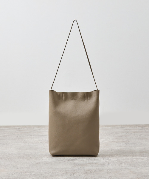 SLOW（スロウ）の「SLOW スロウ /shrink-utility tote bag-M シュリンクレザー2WAYトートバッグ ショルダーバッグ / 858S57R（トートバッグ・メンズ・ブラック/チョコ/グレー・FREE）」の9枚目の写真