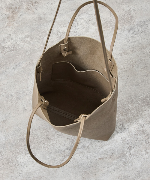 SLOW（スロウ）の「SLOW スロウ /shrink-utility tote bag-M シュリンクレザー2WAYトートバッグ ショルダーバッグ / 858S57R（トートバッグ・メンズ・ブラック/チョコ/グレー・FREE）」の8枚目の写真