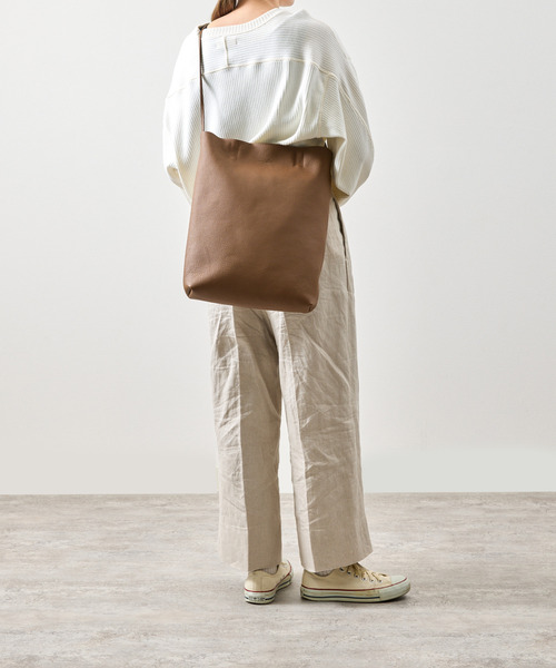 SLOW（スロウ）の「SLOW スロウ /shrink-utility tote bag-M シュリンクレザー2WAYトートバッグ ショルダーバッグ / 858S57R（トートバッグ・メンズ・ブラック/チョコ/グレー・FREE）」の21枚目の写真