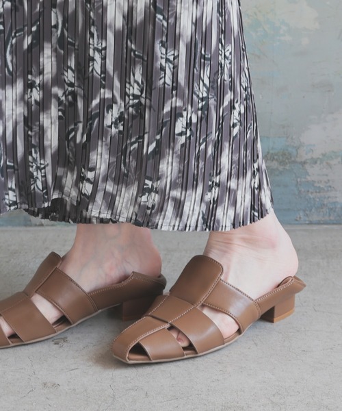 GLACIER lusso（グラシアルッソ）の「グルカバブーシュ（パンプス・レディース・ブラック/ブラウン・S/M/L）」の2枚目の写真