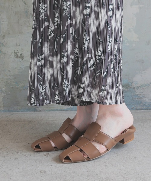 GLACIER lusso（グラシアルッソ）の「グルカバブーシュ（パンプス・レディース・ブラック/ブラウン・S/M/L）」の14枚目の写真