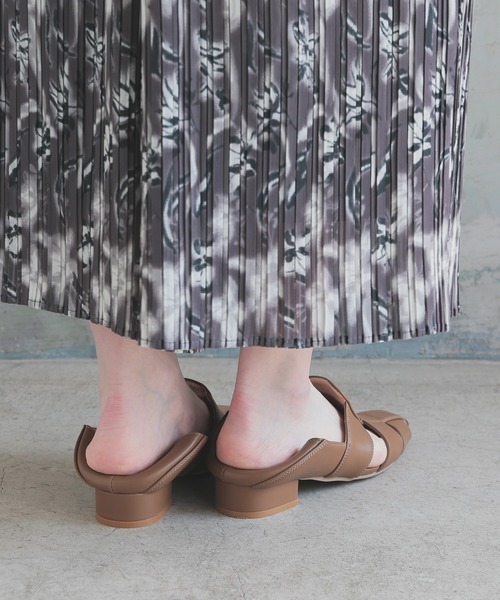 GLACIER lusso（グラシアルッソ）の「グルカバブーシュ（パンプス・レディース・ブラック/ブラウン・S/M/L）」の15枚目の写真