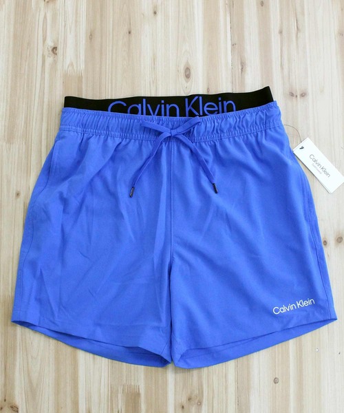 Calvin Klein(カルバン・クライン)の「CK ボクサーインナー付き ワンポイントロゴサーフパンツ ボードショーツ(水着・メンズ・ブラック・S/M/L/XL/XXL)」の10枚目の写真