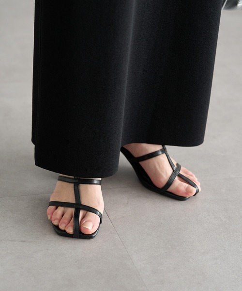 PUAL CE CIN（ピュアルセシン）の「スクエアトゥストラップサンダル（サンダル・レディース・ブラック・MEDIUM/LARGE）」の5枚目の写真