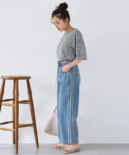 mil(ミル)の「袖口ロゴ刺繍 スラブ天竺Tシャツ(Tシャツ/カットソー・レディース・オートミール/グレー/ブラック・ONE SIZE)」の18枚目の写真