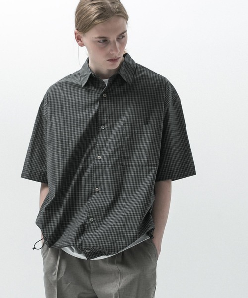 SLICK(スリック)の「【SLICK/スリック】Classic Mini Check Drawstring Shirt / クラシックミニチェックドローストリングシャツ/ オーバーサイズ(シャツ/ブラウス・メンズ・スミクロ/ブラウン/ライトグレー・1/2/3)」の2枚目の写真