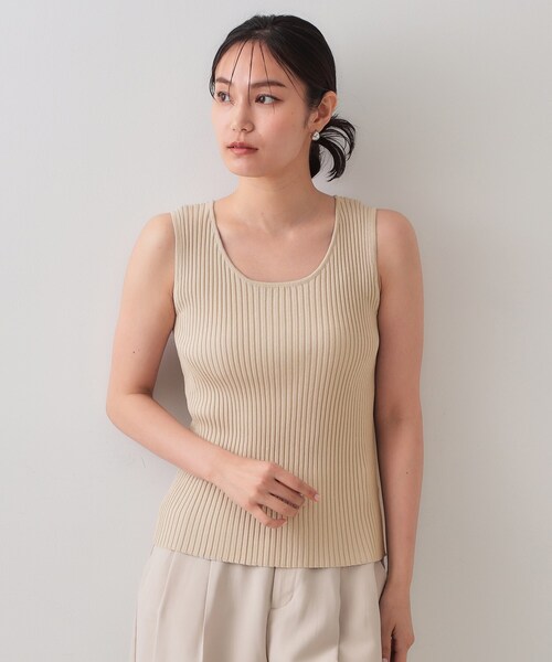 OPAQUE.CLIP(オペークドットクリップ)の「ラメニットタンクトップ【洗濯機洗い可/抗ピル】(タンクトップ・レディース・ベージュ系5/ライトグレー系5/ブラック系5・40/38/36)」の16枚目の写真