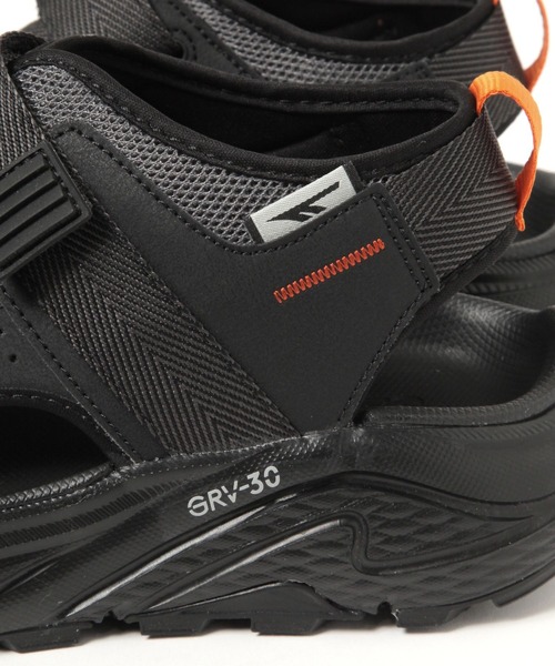 studio CLIP（スタディオクリップ）の「HI-TEC EASTEND-P（その他シューズ・レディース・ベージュ/ブラック・MEDIUM/LARGE）」の11枚目の写真