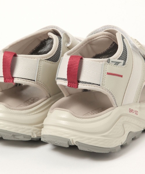 studio CLIP（スタディオクリップ）の「HI-TEC EASTEND-P（その他シューズ・レディース・ベージュ/ブラック・MEDIUM/LARGE）」の17枚目の写真