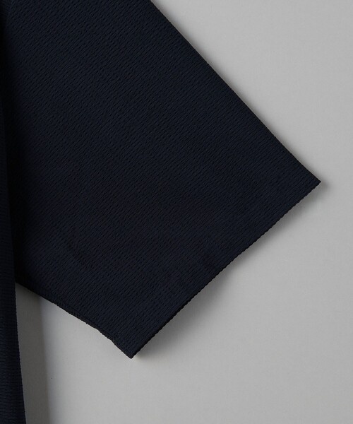 UNITED ARROWS（ユナイテッドアローズ）の「DotAir ドットエア サッカー ヘムコード プルオーバー -吸水速乾・ストレッチ-（ポロシャツ・メンズ・ブラック/ネイビー・S/L/M）」の5枚目の写真