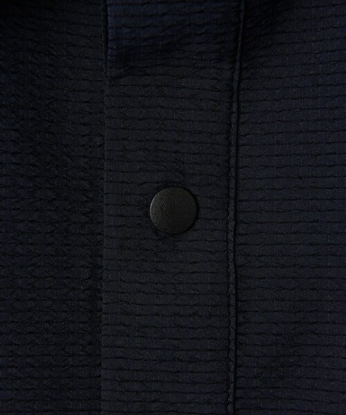 UNITED ARROWS（ユナイテッドアローズ）の「DotAir ドットエア サッカー ヘムコード プルオーバー -吸水速乾・ストレッチ-（ポロシャツ・メンズ・ブラック/ネイビー・S/L/M）」の21枚目の写真