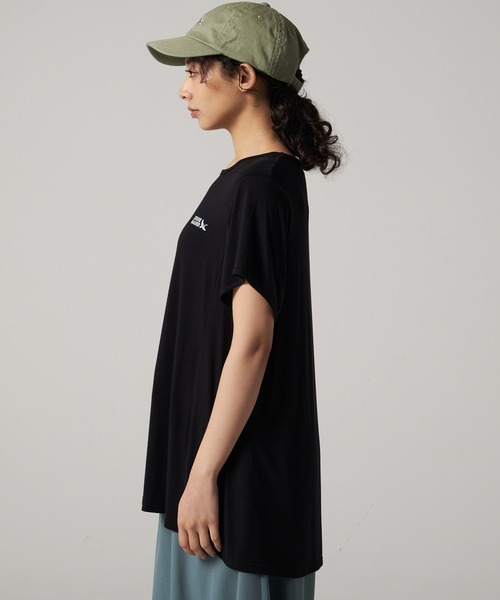 Eddie Bauer(エディーバウアー)の「ギャザー チュニック Tシャツ(チュニック・レディース・ブラウン/ブラック/セージグリーン・S/M/L/XL)」の19枚目の写真