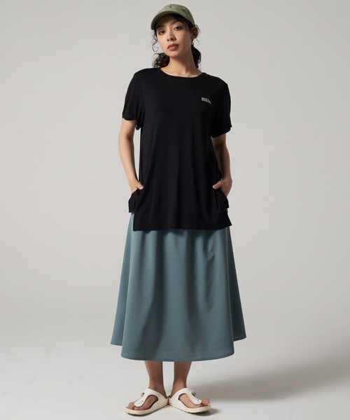 Eddie Bauer(エディーバウアー)の「ギャザー チュニック Tシャツ(チュニック・レディース・ブラウン/ブラック/セージグリーン・S/M/L/XL)」の5枚目の写真