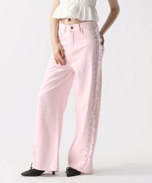 FOREVER 21（フォーエバー トゥエンティーワン）の「【2025SS】フリンジスタッズデニムパンツ（デニムパンツ・レディース・ホワイト/ブルー/ピンク・SMALL/MEDIUM）」の7枚目の写真