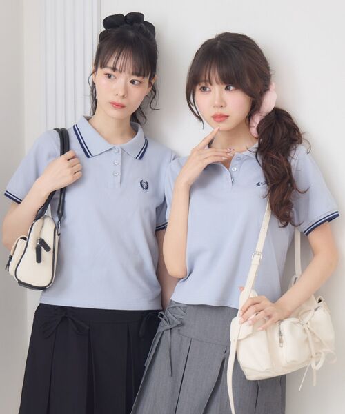 ems excite(エムズエキサイト)の「【新色追加】刺繍入りポロTEE(Tシャツ/カットソー・レディース・レッド/ダークブルー/ナチュラル/ダークグレー/ブルー・FREE)」の3枚目の写真