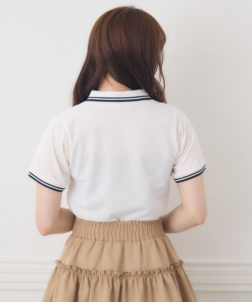 ems excite(エムズエキサイト)の「【新色追加】刺繍入りポロTEE(Tシャツ/カットソー・レディース・レッド/ダークブルー/ナチュラル/ダークグレー/ブルー・FREE)」の18枚目の写真