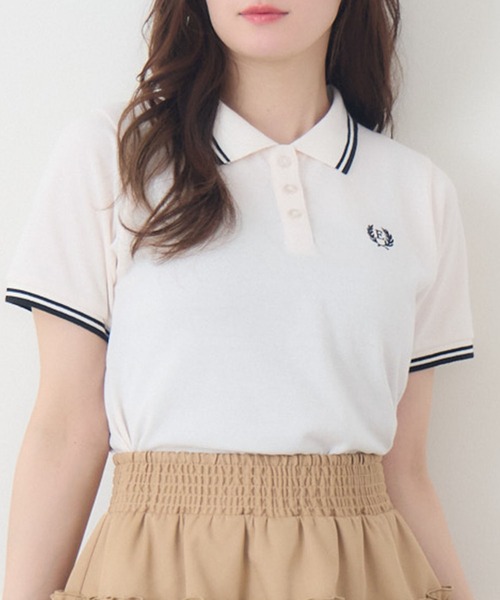 ems excite(エムズエキサイト)の「【新色追加】刺繍入りポロTEE(Tシャツ/カットソー・レディース・レッド/ダークブルー/ナチュラル/ダークグレー/ブルー・FREE)」の2枚目の写真