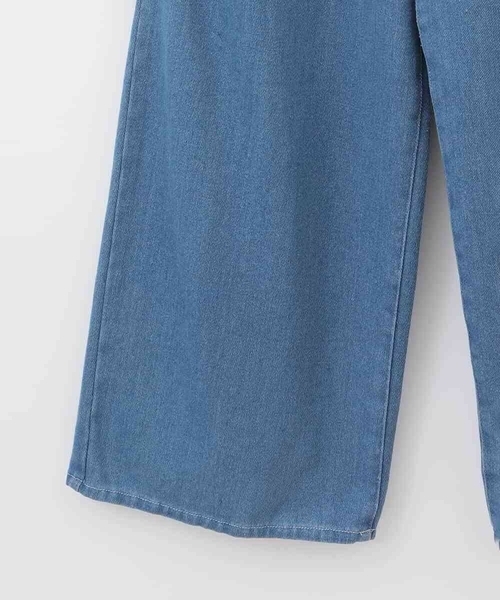 a.v.v（アーヴェヴェ）の「[130-160]サイドスリットデニム（デニムパンツ・キッズ・ブルー/チャコールグレー・130/140/150/160）」の5枚目の写真