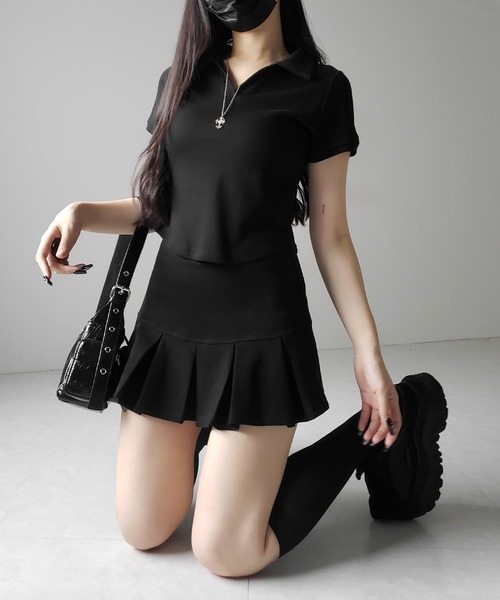 me+em select（ミームセレクト）の「【 ２点セット 】スキッパーネック半袖Ｔシャツ ＆ プリーツミニスカート ワンホンセットアップ　／ skipper neck short sleeve  T-shirt & pleated mini skirt wanghong setup ※※（セットアップ・レディース・グレー/ホワイト/ブラック・MEDIUM/SMALL）」の5枚目の写真