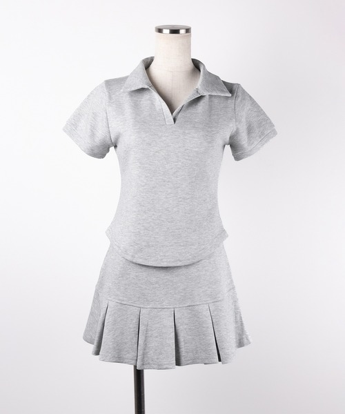 me+em select（ミームセレクト）の「【 ２点セット 】スキッパーネック半袖Ｔシャツ ＆ プリーツミニスカート ワンホンセットアップ　／ skipper neck short sleeve  T-shirt & pleated mini skirt wanghong setup ※※（セットアップ・レディース・グレー/ホワイト/ブラック・MEDIUM/SMALL）」の12枚目の写真
