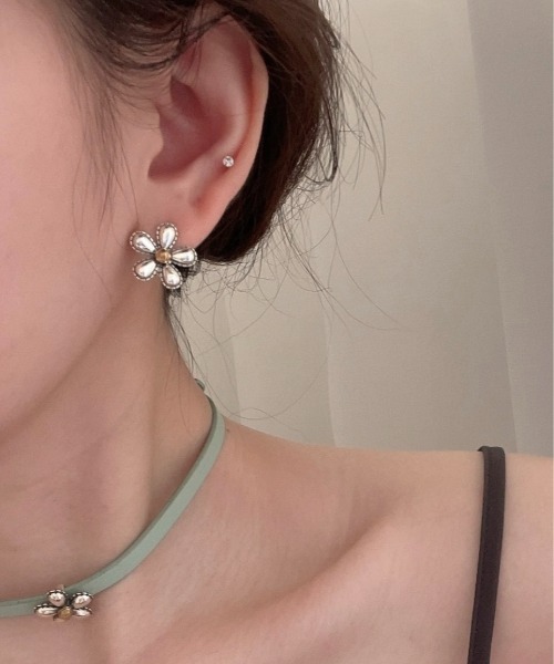 Burner（バーナー）の「【OKUOKU　0909】マルチデザイン ピアス oku-gpierce-g1-6（ピアス（両耳用）・レディース・その他19/その他22/その他24/その他31/ゴールド系その他6/シルバー系その他5/ホワイト系その他/ゴールド系4/シルバー系3/シルバー系5/H/J/その他34/ゴールド系その他/シルバー系その他/ピンクゴールド/シルバー系/ゴールド系5/ゴールド系6/ゴールド系7/ピンク系その他2/その他25/その他26/その他27/その他28/ゴールド系その他2/ゴールド系その他4/シルバー系その他7/シルバー系6/シルバー系7/K/L/その他20/その他23/その他32/シルバー系その他2/シルバー系その他4/ゴールド系その他5/ゴールド系その他7/ゴールド系1/ゴールド系3/シルバー系その他6/シルバー系2/シルバー系4/ブラック系その他/ホワイト系その他2/G/I/その他8/その他10/その他13/ゴールド系9/A/その他1/その他2/その他3/その他5/その他11/ゴールド系8/ゴールド/C/D/E/F/その他12/B/その他4/その他7/その他9/その他6/その他14/その他15/その他16/その他17/シルバー系8/ゴールド系/シルバー系9/ピンク系その他・FREE）」の13枚目の写真