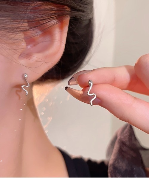 Burner（バーナー）の「【OKUOKU　0909】マルチデザイン ピアス oku-gpierce-g1-6（ピアス（両耳用）・レディース・その他19/その他22/その他24/その他31/ゴールド系その他6/シルバー系その他5/ホワイト系その他/ゴールド系4/シルバー系3/シルバー系5/H/J/その他34/ゴールド系その他/シルバー系その他/ピンクゴールド/シルバー系/ゴールド系5/ゴールド系6/ゴールド系7/ピンク系その他2/その他25/その他26/その他27/その他28/ゴールド系その他2/ゴールド系その他4/シルバー系その他7/シルバー系6/シルバー系7/K/L/その他20/その他23/その他32/シルバー系その他2/シルバー系その他4/ゴールド系その他5/ゴールド系その他7/ゴールド系1/ゴールド系3/シルバー系その他6/シルバー系2/シルバー系4/ブラック系その他/ホワイト系その他2/G/I/その他8/その他10/その他13/ゴールド系9/A/その他1/その他2/その他3/その他5/その他11/ゴールド系8/ゴールド/C/D/E/F/その他12/B/その他4/その他7/その他9/その他6/その他14/その他15/その他16/その他17/シルバー系8/ゴールド系/シルバー系9/ピンク系その他・FREE）」の6枚目の写真